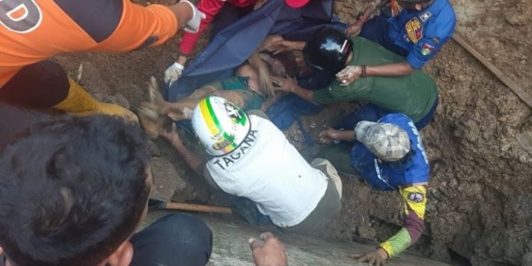 Perbaiki Drainase, Dua Pekerja Tewas Tertimpa Beton