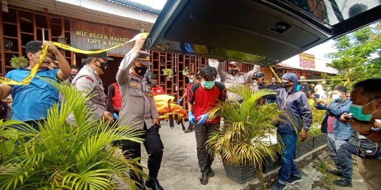 Dikira Pingsan, Istri di Padang Temukan Suami Tewas Tergeletak di Lantai