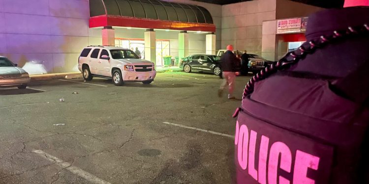 Polisi Tangkap Pelaku Penembakan Texas Yang Tewaskan 1 Orang dan 9 Terluka