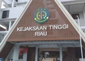 Kejati Bantah Tuduhan Kongkalikong Kasus Bansos Siak