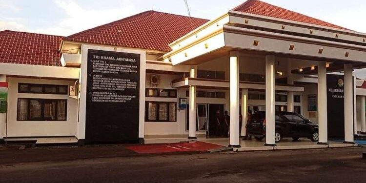 Korupsi Perjalanan Dinas Fiktif, Mantan Anggota DPRD Pasaman Ditahan