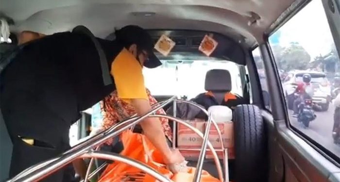 2 Hari Tak Pulang, Pria Paruh Baya Bertato Ditemukan Tewas dengan Banyak Luka di Selokan