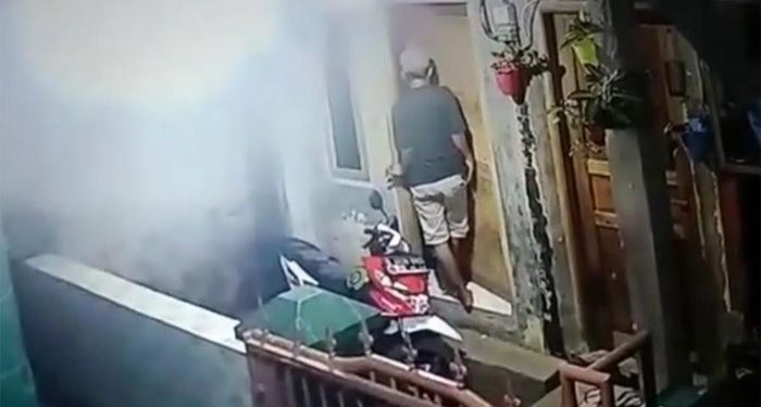 Satroni Rumah Warga, Seorang Pria di Cengkareng Mencuri Barang Berharga, Uang dan Dompet Berisi STNK