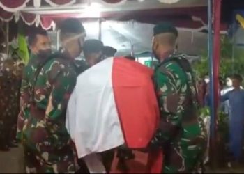 Tangis Pecah Sambut Kedatangan Jenazah Sertu Ari Baskoro, Korban Penembakan Brutal KKB Papua