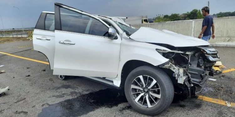 Alami Kecelakaan di Tol Nganjuk, Artis Vanessa Angel dan Suami Tewas