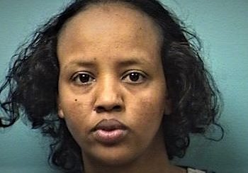 Ngaku Sakit Kepala setelah Anaknya Lahir, Ibu Ini Tikam, Bungkus, dan Buang Bayinya ke Tong Sampah