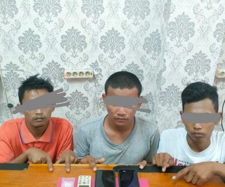 Transaksi di kandang Kambing, Tiga Pengedar Sabu Disergap Polres Siak