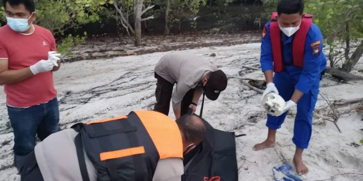 Nelayan Temukan Tulang Belulang Manusia di Pulau Kosong Karimun, Polisi Masih Menyelidiki