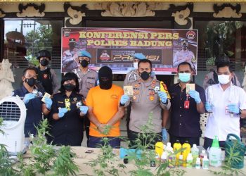 Bule Spanyol di Bali yang Tanam 19 Pohon Ganja di Kamar Mandi Ditangkap Polisi