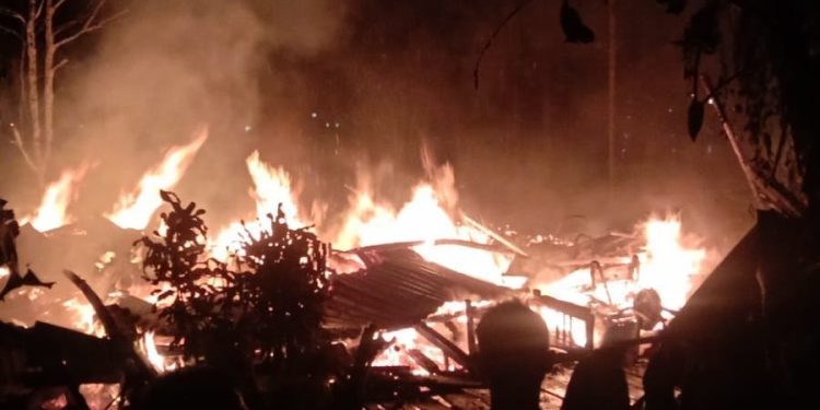 Dua Unit Rumah di Desa Mumpa Terbakar, Satu Orang Penghuni Terpanggang