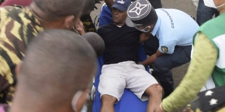 Pejabat Pemerintah Madagaskar Terapung di Lautan Selama Lebih dari 12 Jam, Selamat