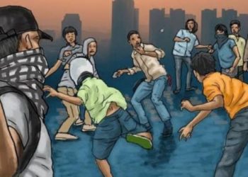 Sejumlah Pemuda Acungkan Pedang dan Teriak “Paket”, Pancing Tawuran dengan Petasan