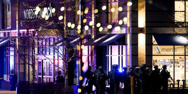 Seorang Pria LepaskanTembakan di Empat Lokasi Berbeda, Lima Tewas dan Dua Luka-luka