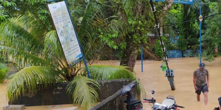 Curah Hujan Tinggi, Air Setinggi 1,5 Meter Rendam Dhamasraya