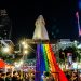 Pasangan LGBTQ Beserta Keluarganya Melawan Tatanan Mahkamah Konstitusi Thailand Terkait Pernikahan