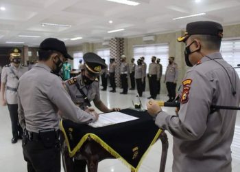 Kapolresta Mutasi Kapolsek Sukajadi