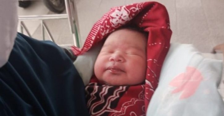 Tega, Bayi Perempuan Dimasukkan Tas Lalu Dibuang di Tempat Sampah