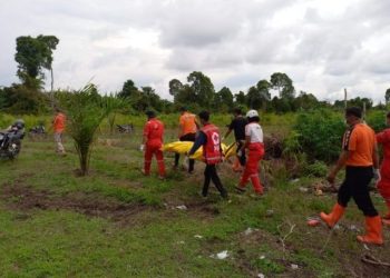 Curiga Melihat Lalat Kerubuti Orang yang Dikira Tidur di Pondok Kebun Sawit
