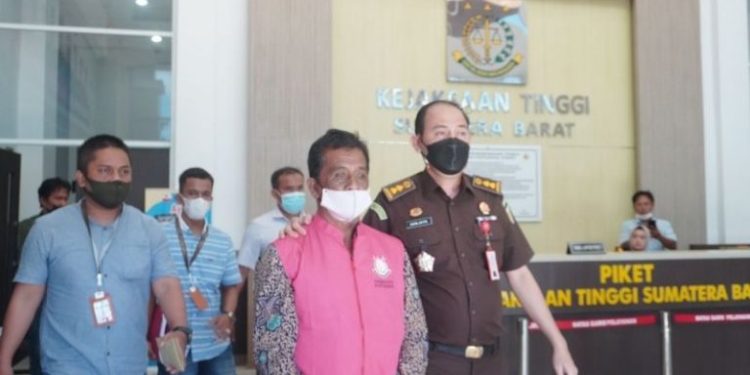 13 Tersangka Korupsi Ganti Rugi Lahan Tol Akhirnya Ditahan Kejati Sumbar