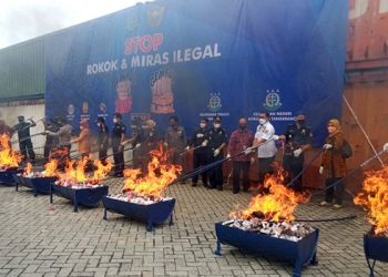 Barang Ilegal Senilai Belasan Miliar Dimusnahkan Oleh Bea Cukai Banten