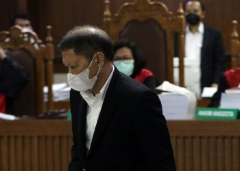 RJ Rino Divonis Bersalah, Ketua Majelis Hakim Dissenting Opinion