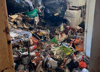 Sampah Menggunung Bak Kapal Pecah, Pemilik Rumah Ambil Jalur Hukum Hadapi Penyewa Jorok