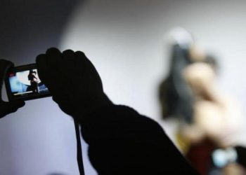 Murka Lihat Video Mesum Anaknya yang Masih SMP Dengan Pria Beristri, Ayah Korban langsung Lapor Polisi