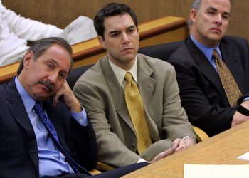 Hukuman Matinya Dihapus, Hakim Jatuhkan Penjara Tanpa Pembebasan Bersyarat pada Scott Peterson