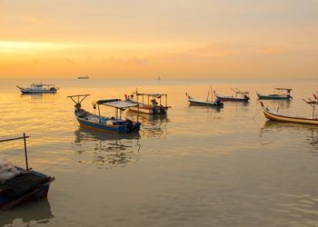 Kapal Pecah dan Tengelam, Tiga Nelayan Aceh Diselamatkan Kapal Berbendera Malaysia