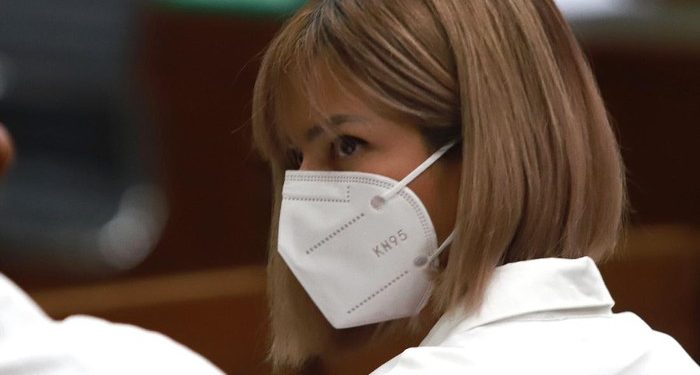 Diperiksa Sebagai Terdakwa, Nia Ramadhani Menangis Saat Bicara Soal Anak