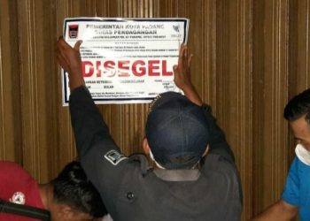Tidak bayar Retribusi, 27 Toko Disegel di Kota Padang