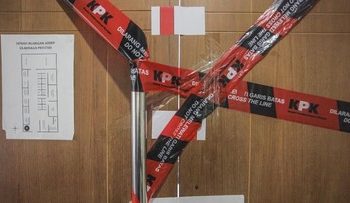 KPK Segel Ruang Kerja Hakim PN Surabaya