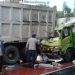 Kecelakaan Libatkan 2 Truk di Jalan Gatot Subroto, Satu Pengemudi Tewas Terjepit