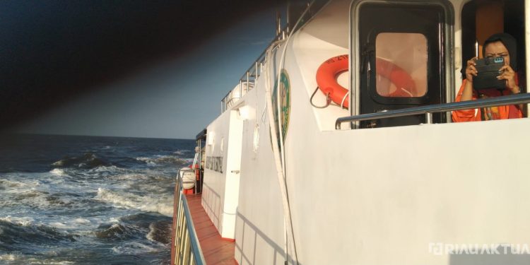 Dihantam Cuaca Buruk, Sebuah Speed Boad Tenggelam di Perairan Bengkalis, 2 Tewas 5 Hilang