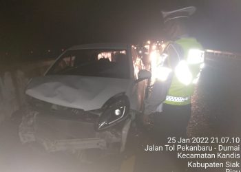 Kecelakaan Kembali Terjadi di Tol Permai, Minibus Hantam Pembatasan Jalan, Satu Orang Meninggal Dunia
