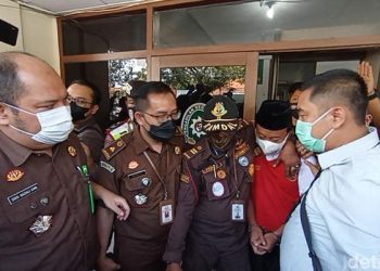 Herry Wirawan Pemerkosa 13 Santriwati Dituntut Hukuman Mati