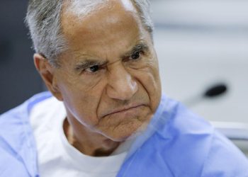 Gubernur Tolak Pembebasan Bersyarat Pembunuh Robert F, Kennedy