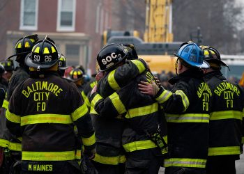 3 Petugas Damkar Tewas Terhimpit Atap Runtuh di Baltimore