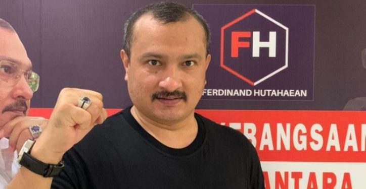 Diperiksa Bareskrim Polri, Terlapor Dugaan Penistaan Agama Ferdinand Hutahaean Bawa Bukti Surat Kesehatan