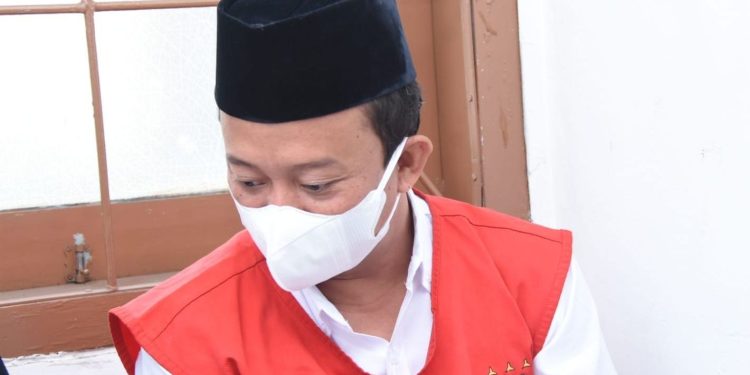 Guru Madrasah Ini Terancam Dikebiri dan Dihukum Mati Karena Memperkosa 13 Siswi