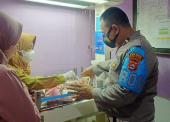 Bayi Baru Lahir Dibuang Dekat Areal Persawahan Ditemukan Warga Hanya Terbungkus Kain