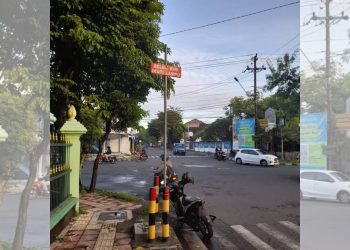 Pria di Yogyakarta Ditangkap Karena Mencuri Lampu Lalu Lintas dan Menjualnya Secara Online