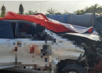 Tabrak Pembatas Jalan Tol Permai usai Pecah Ban, Pengemudi Avanza Meninggal Ditempat