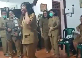 Video PNS Berseragam di Humbahas Joget Sambil Tenggak Miras Beredar di Media Sosial