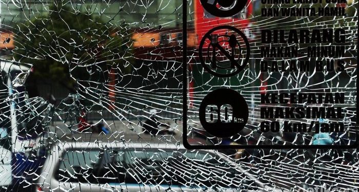 Polisi Buru Pelaku Pelempar Batu Mobil Pengangkut Ikan di Tol Belawan