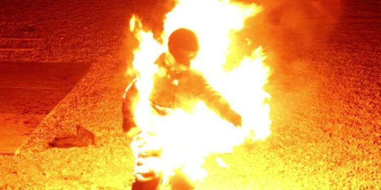 Kesal Motornya Dirusak Tanpa Tanggung Jawab, Pria di Tarutung Bakar Temannya Hidup-hidup