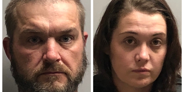 Tinggalkan Anaknya Sendirian Berminggu-minggu, Pasutri Ini Dikadukan Tetangga ke Polisi