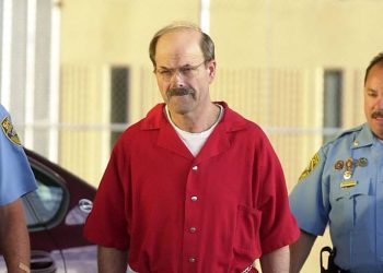 Pembunuh Berdarah Dingin Dennis Rader, Dijatuhi Hukuman Penjara 175 Tahun Tanpa Kemungkinan Bebas Bersyarat