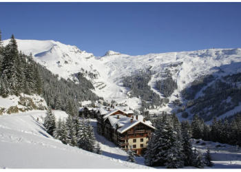 Ditabrak oleh Orang Lain Saat Bermain Ski di Pegunungan Alpen, Bocah 5 Tahun Tewas