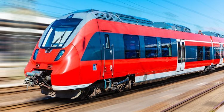 Pria 60 Tahun Didorong ke Kereta Api yang Sedang Melaju, Tewas di Tempat